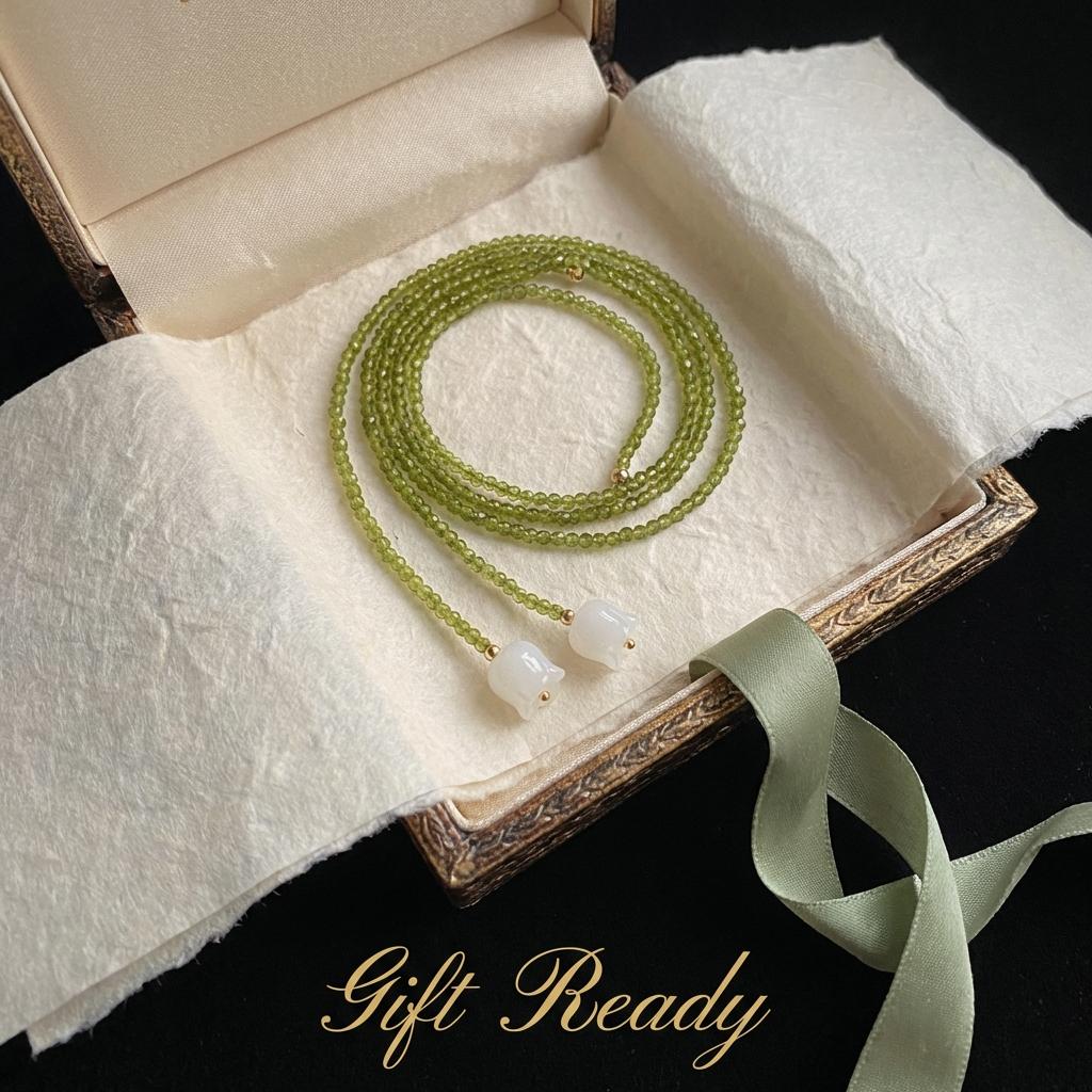 Romantic Fairycore Green Crystal Beaded Lariat Necklace for Women White Lily Pendants Versatile Choker Accessories Jewelry Gift