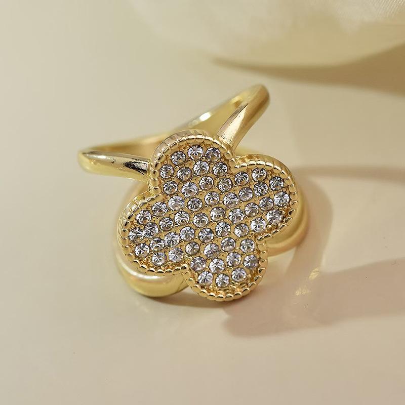 Neue Kamelien-Seidenschalschnalle, französische Retro-Perlenschalschnalle, quadratische Ringschnalle, orangefarbene Kristallschalschnalle für Frauen