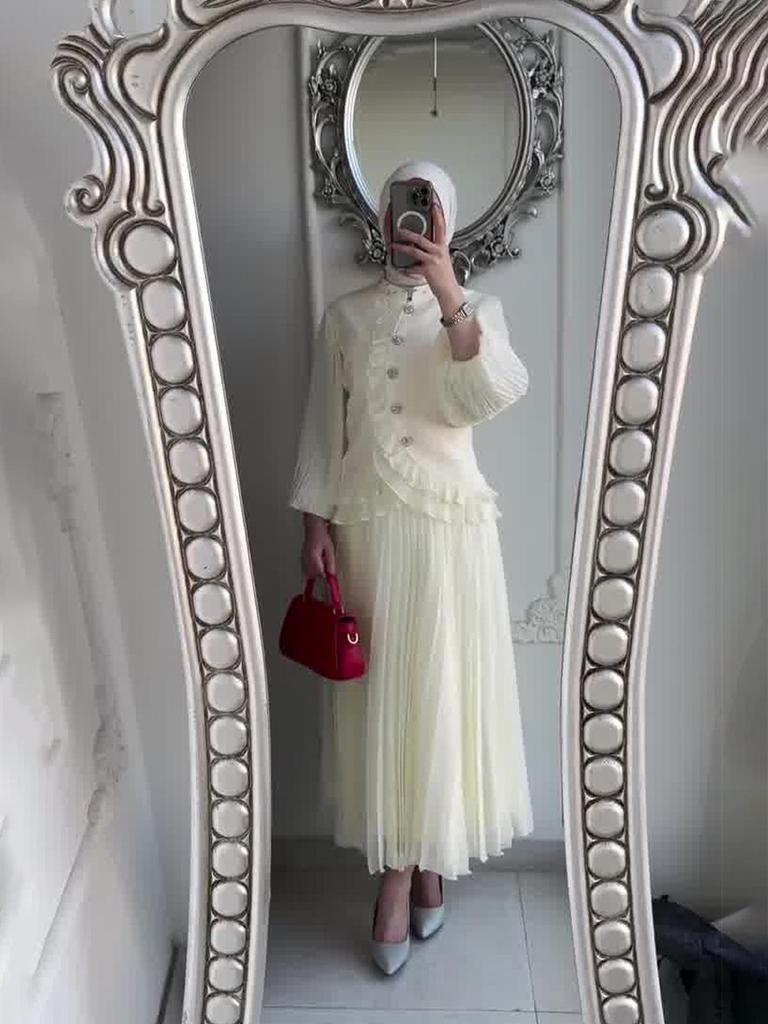 2024 Women's European and American Fashion: Pleated Skirt Suit with Wood Ear Edge