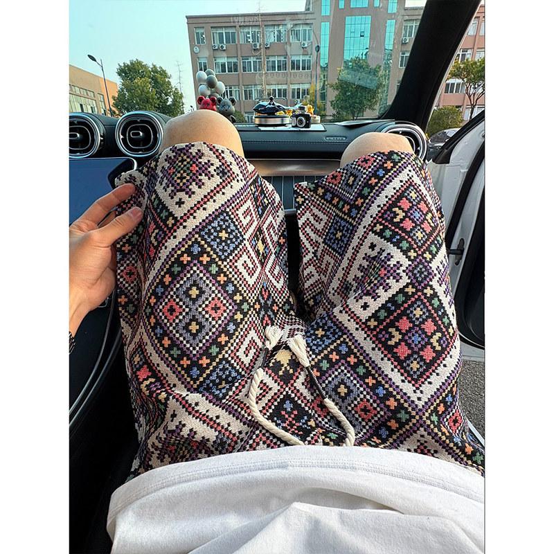 Color rhombus grid knitted jacquard shorts men's summer ethnic style American sports four-and-five pants
