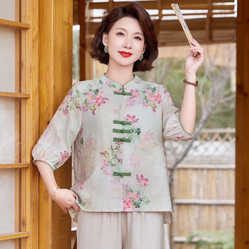 

Mom s Stylish Chinese Style Summer Blouse: Short Sleeve Cotton Linen T-shirt for Middle-aged and Elderly Women 4XL (for 135-150 jin) бежевый