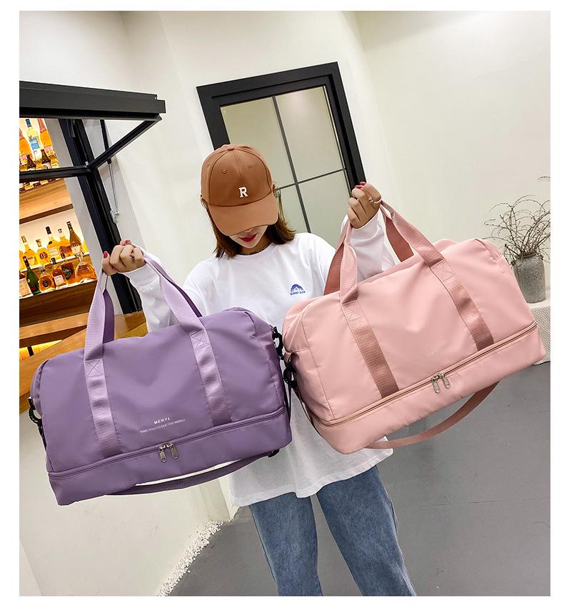Women's Large Sports and Fitness Bag with Shoe Compartment and Wet/Dry Separation for Yoga, Travel, and Business Trips.