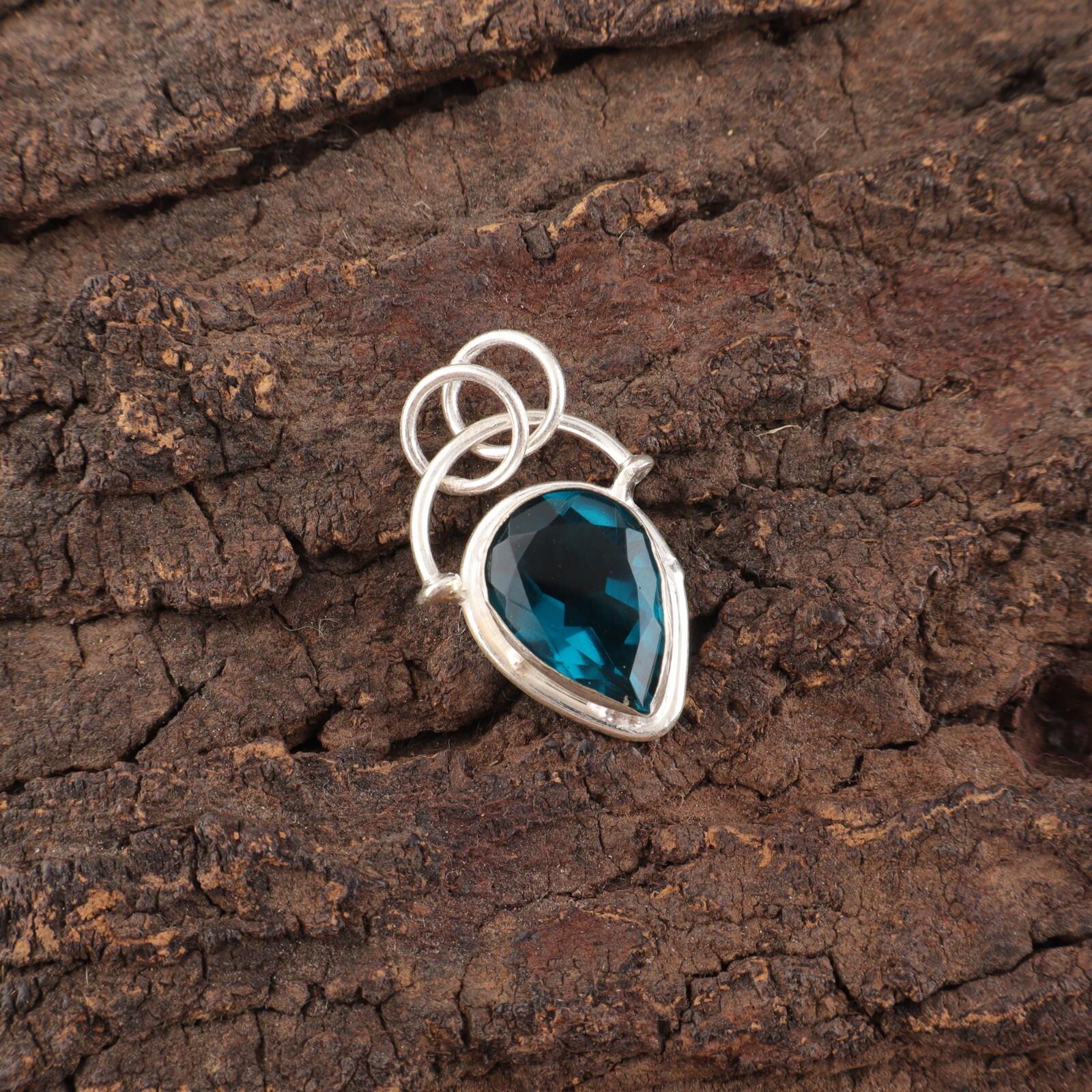 

Throat Chakra Pear Apatite Stone 925 Sterling Silver Birthday Gift Boho Pendant PP-56-5