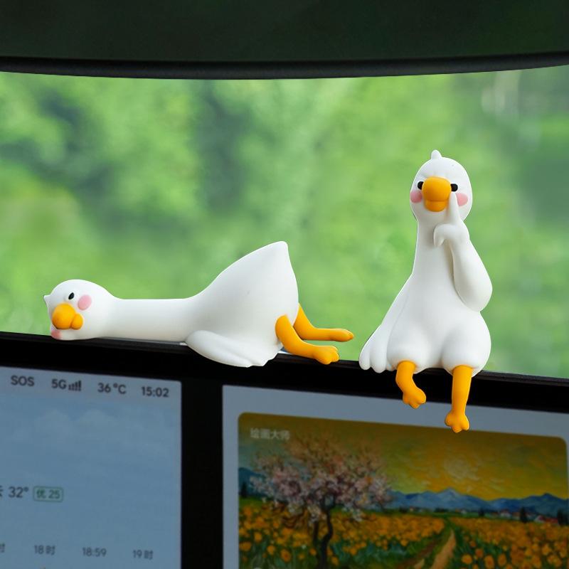 Resin Cartoon Animal Decor For Desk Car Dashboard TV Monitor Gift Idea Cute 3D Duck Figurine Mini Resin Duck Ornament Playful