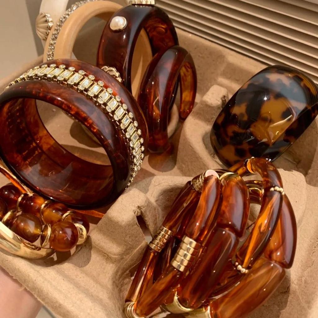 Colorful Acetate Open Bangle: Exaggerated Light Luxury Bracelet for Women