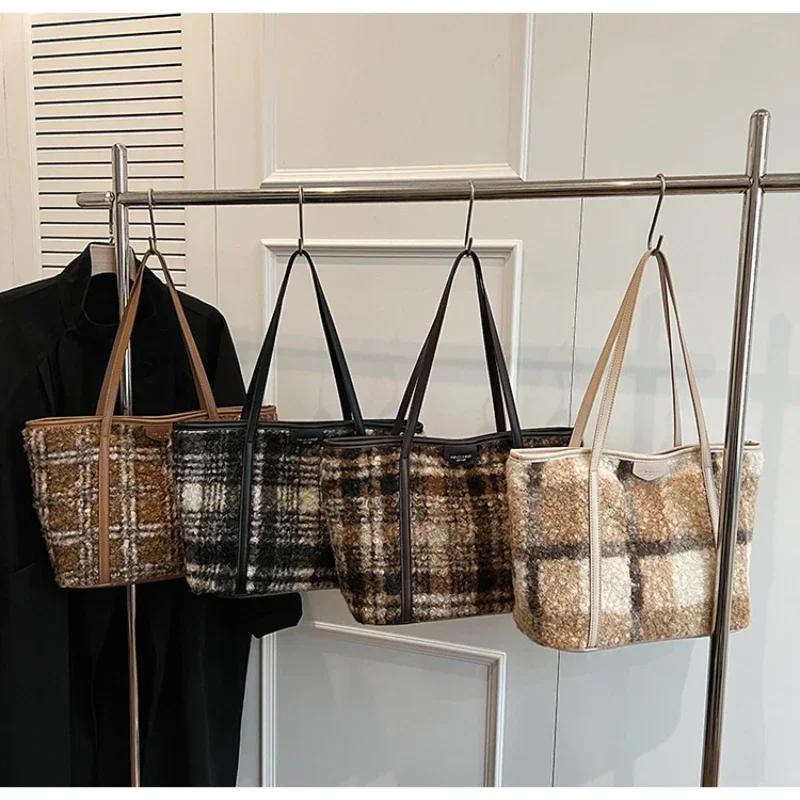 Women's Bag  Large Capacity New Autumn and Winter Casual Shoulder Shopping Bag  Travel Bag In Classroom Checkered