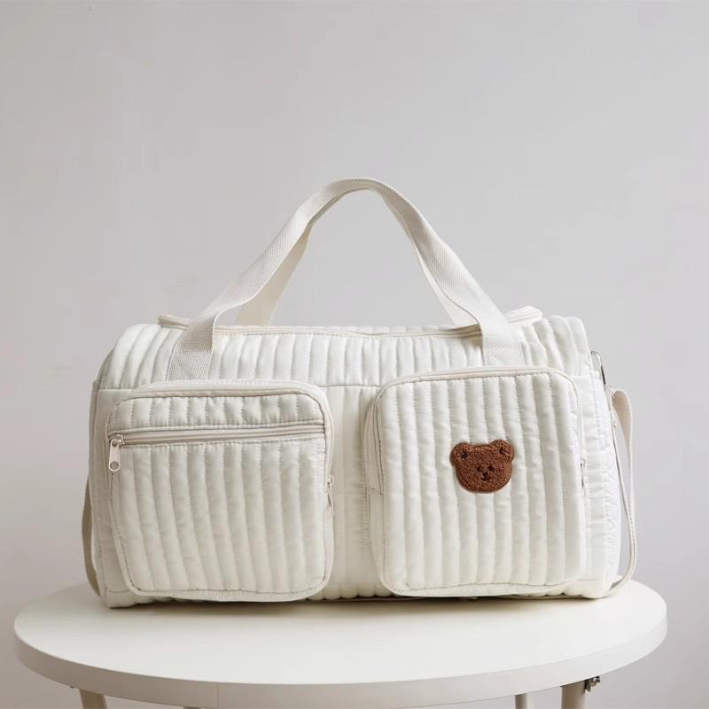 Korean Quilted Mommy Travel Bag: Lightweight, Large Capacity, Multipurpose Shoulder and Handbag for Short Trips and Casual Mother-Baby Outings.