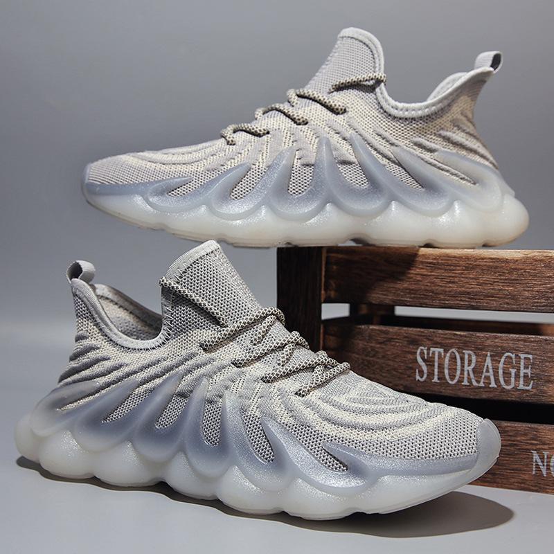 2024 Summer New Fly-woven Men's Shoes, Casual Breathable Student Sports Shoes, Fashionable Volcano Shoes, Trendy Coconut Shoes