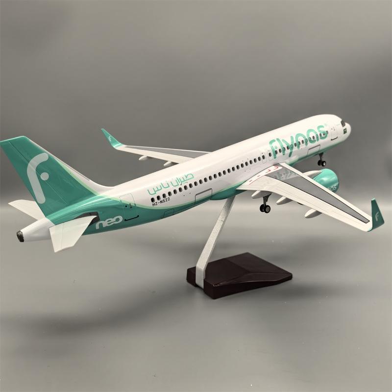 47cm Model Aircraft for Airplane 320 Flynas Airbus Saudi Nas A320neo Model Planes With Light Wheeled Landing Gear For Collected