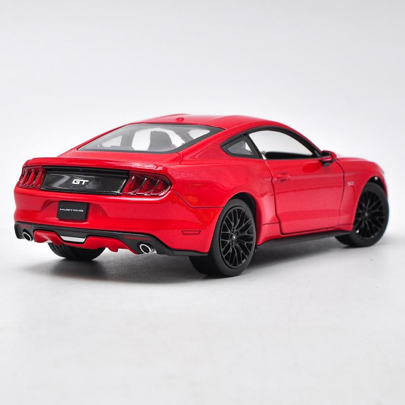 WELLY 1/24 Ford Mustang GT 2015 Alloy Car Model Diecast Toy Vehicle High Simitation Cars Toys for Children Kids Gifts