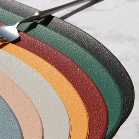 Faux Leather Placemats Waterproof & Heat Resistant Table Pads Washable Double-Sided Coasters for Indoor Outdoor Dining