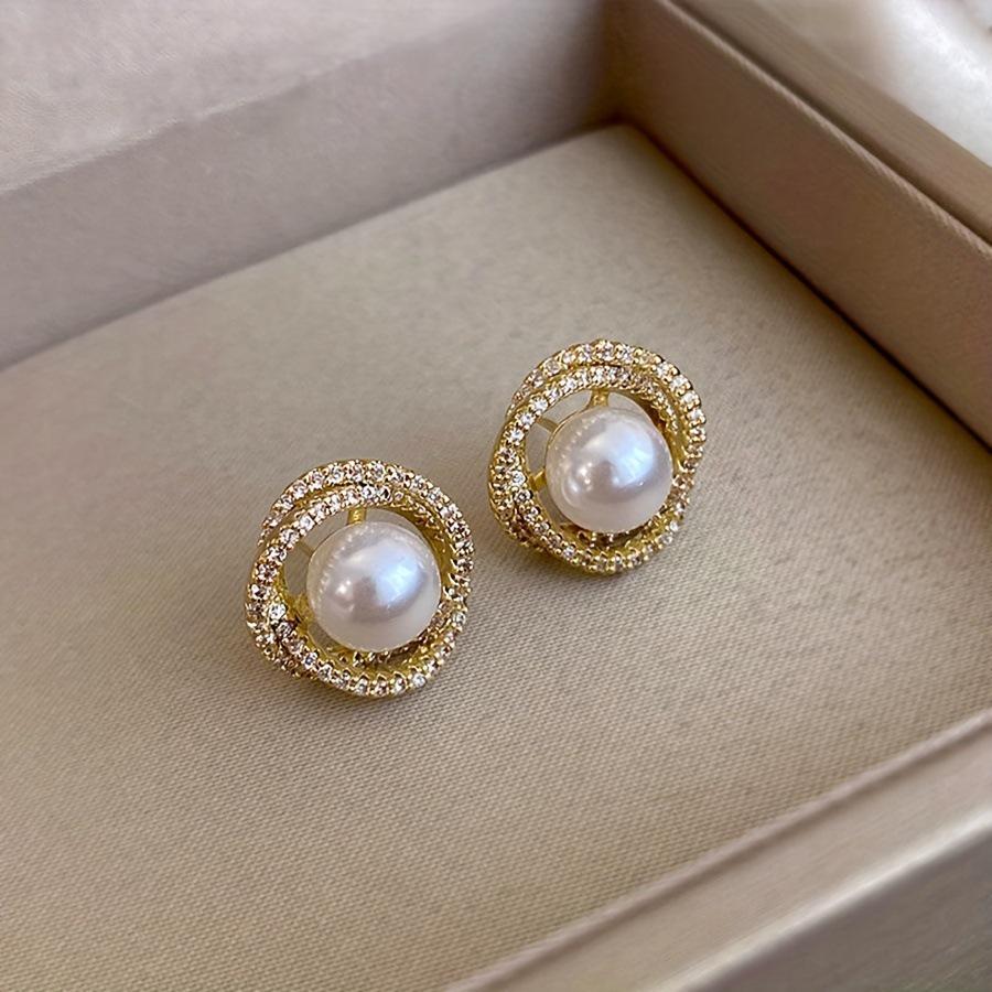 Exquisite Fashionable Rhinestone Pearl Twist Stud Earrings