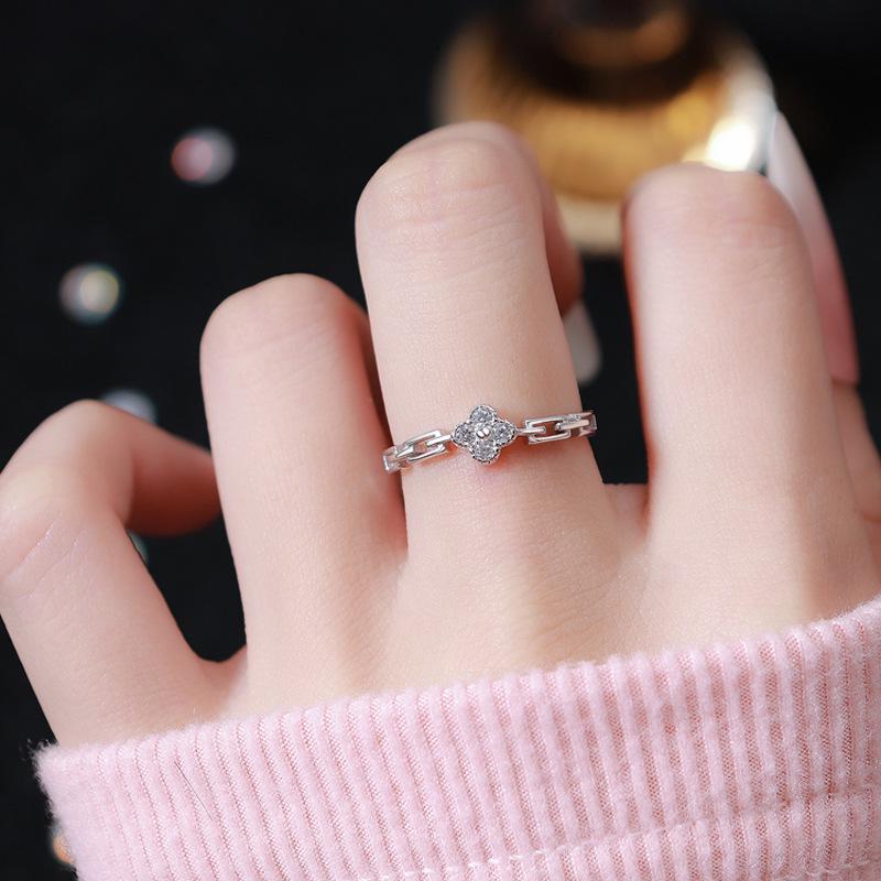 Elegant Four-Leaf Clover Chain Ring - Women s 2025 New Sweet Pinky Design Adjustable Open Size
