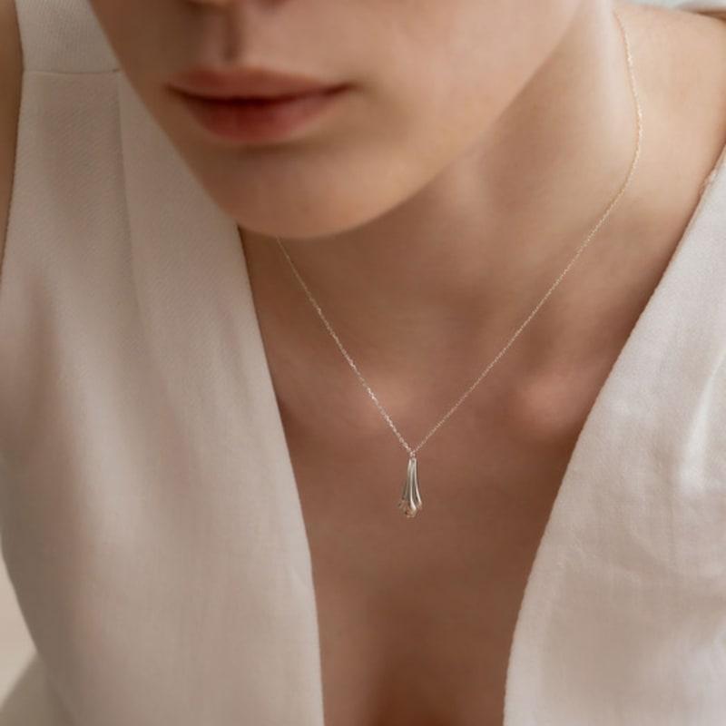 Dawn of Me Long Shell Necklace