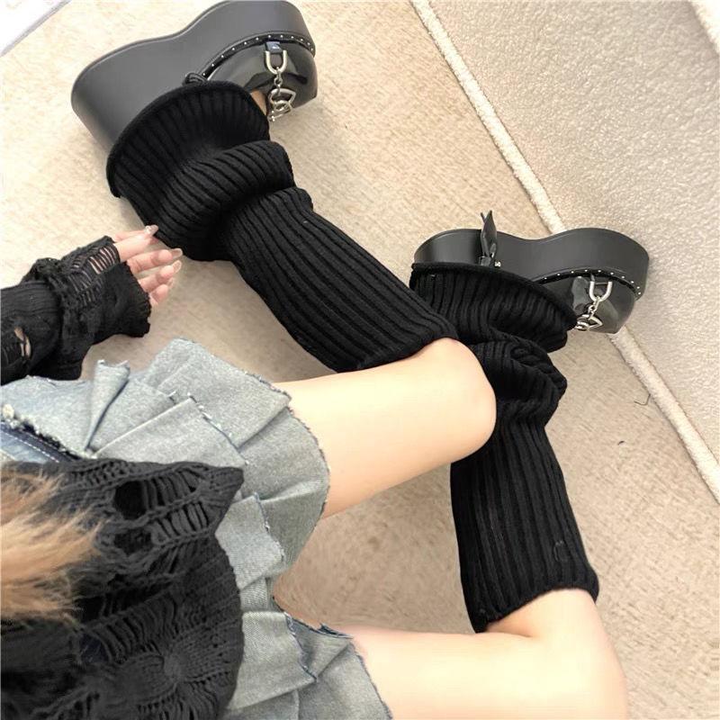 Dicke Wollstrick-Beinstulpen Hot Girl Y2K Herbst Winter Schlaghose Weitbein Slouch Socken Schwarz Weiß