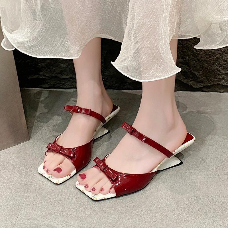 

Fashion Elegant Square Toe High Heel Sandals Women Summer New Bow Knot Wine Red Sandal Female Wedding Party Patent Leather Sandal Mujer 35 вино красного