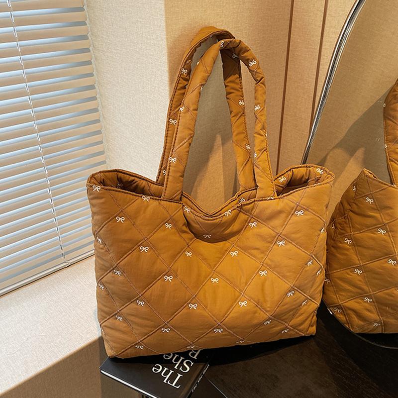Large Capacity Shoulder Bag Cute Sweet Bow Prints Handbag Soft Puffer Tote Bag Women Commute Casual Simple Storage Bag