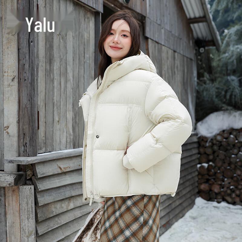 

Yalu Women s Puffy Hooded Short Down Jacket L