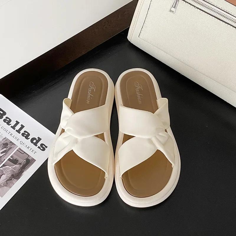 Fashionable Summer Women's Slippers Pearl Casual Beach Shoes Indoor Anti-Slip Outerwear Home Use PVC Sole Female Footwear
