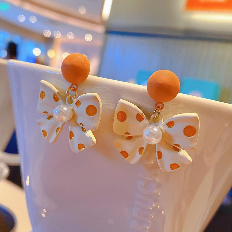 Fashion Tea Earrings Women'S Polka Dot Bow Retro Temperament Earrings Stud Earrings