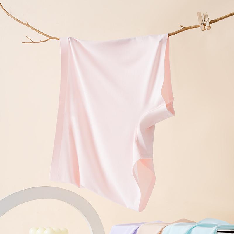 Seamless Ice Silk Safety Shorts - Women’s Mid-Waist Anti-Exposure, Plus Size, Summer Boxer Briefs.