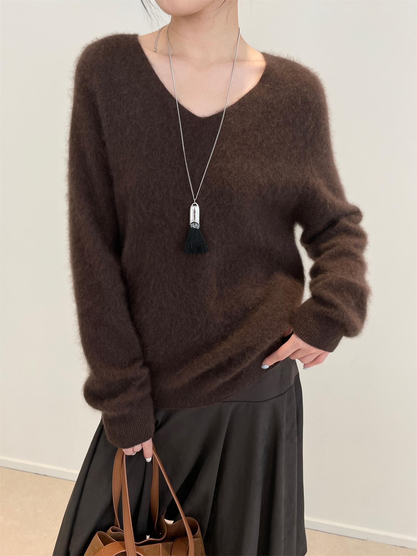 Women s South Fish Faux Fur-Cashmere Wool V-Neck Sweater Large
