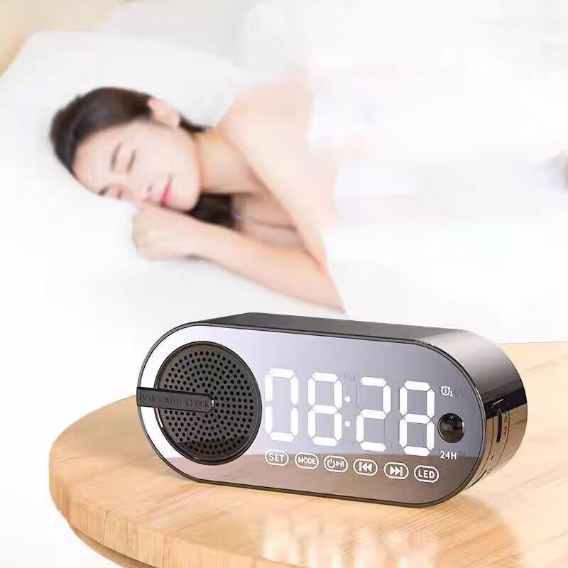 Digital Vekkerklokke Bluetooth 5.0 Høyttaler LED-skjerm Speil Bordvekkerklokke Med FM-radio Støtte TF-kortavspilling Håndfri samtale