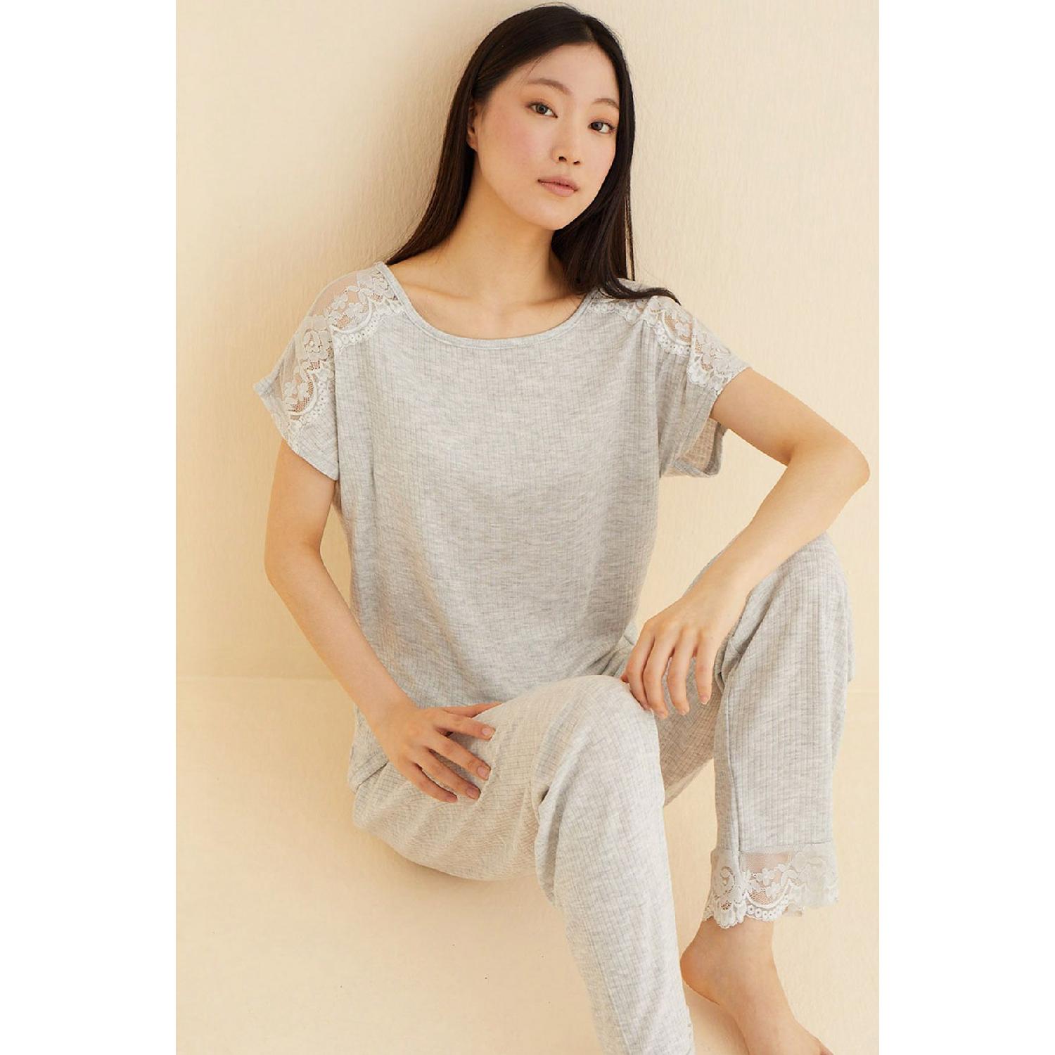 

Gray Lace Detailed Soft Touch Thin Knitted Pajama Set M ваниль