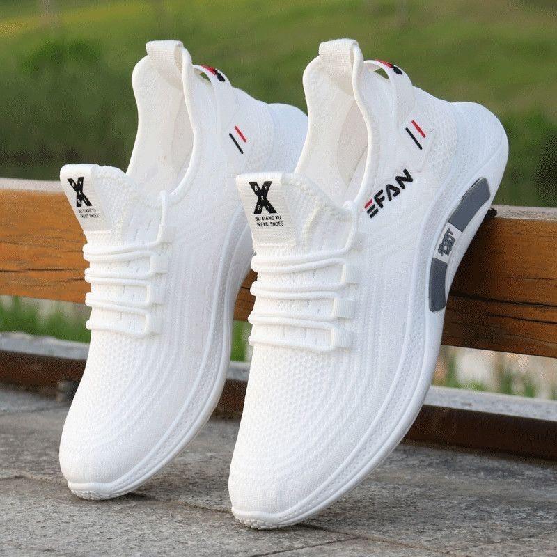 New 2025 Breathable Soft Sole Trendy Black Men's Casual Korean Style Running Shoes