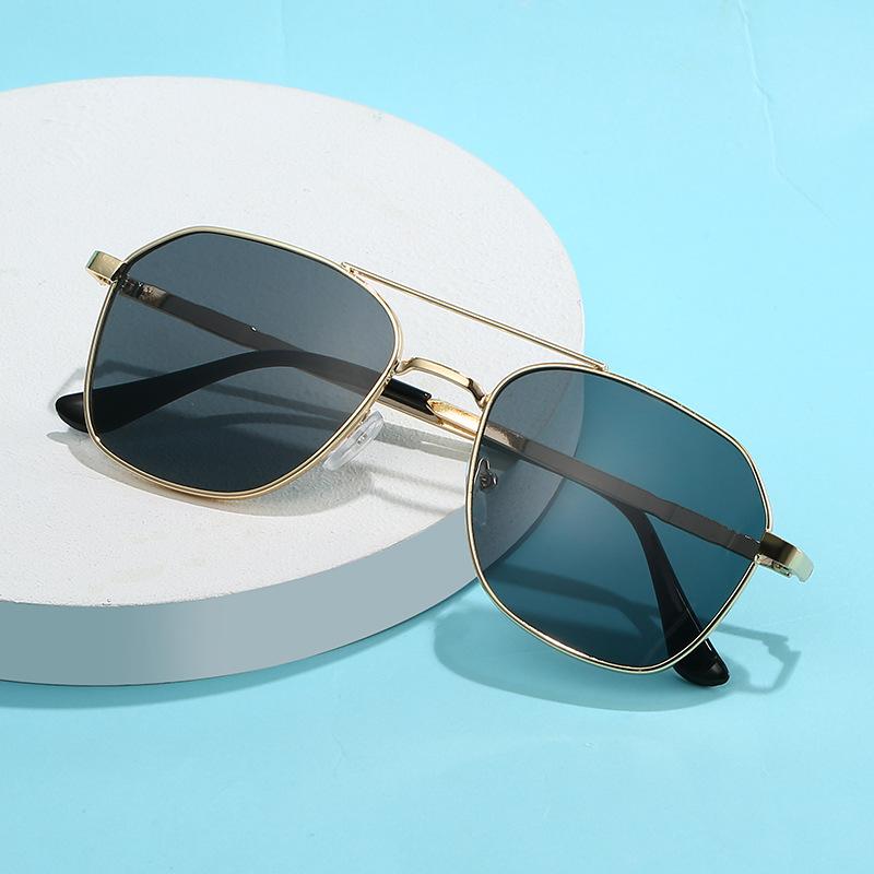 Okulary przeciwsłoneczne Handel Zagraniczny Te Same Spersonalizowane Modne Okulary Męskie Metalowe Okulary Przeciwsłoneczne