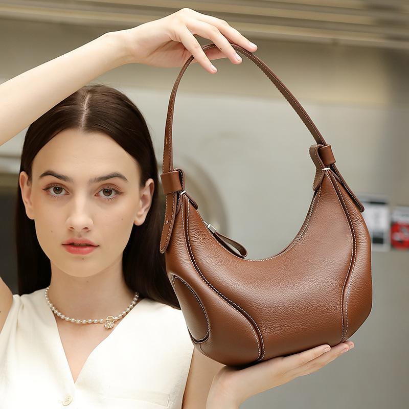 Baseball Underarm Bag, Women's Niche Retro Crescent-shaped Single-shoulder Crossbody Bag, Leather Women's Bag