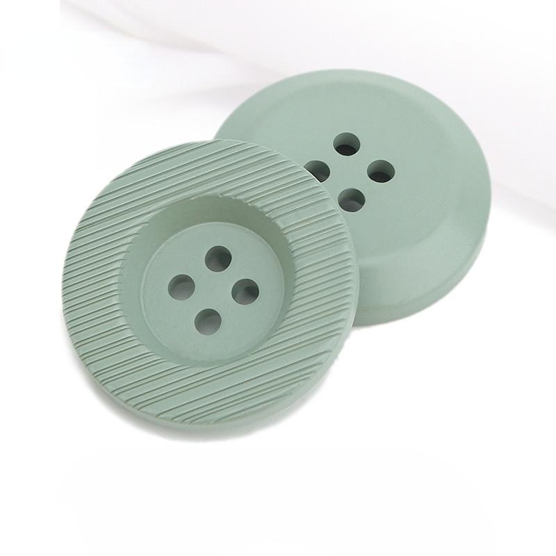 Velký Kulatý 4 Dírkový Pryskyřičný Šicí Knoflík Černý Bílý Červený Knoflíky Scrapbooking Pro DIY Řemesla Oblečení Kabát Svetr Dekor 25/27Mm