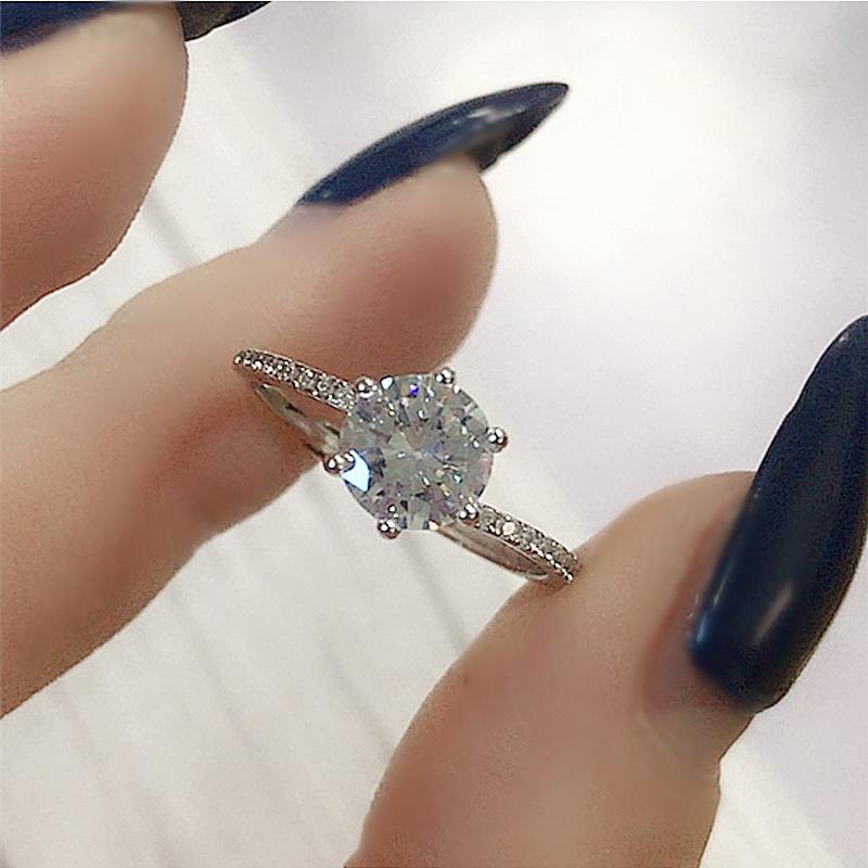 [Copper Products] Diamond-Encrusted Zircon Niche Design Opening Simple Ring Ring Woman