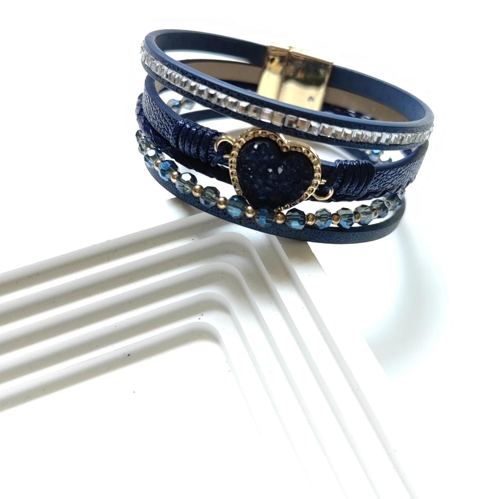Women's Heart Bracelet: Handmade Multi-layer Leather with Magnetic Buckle and Rhinestone Inlay.