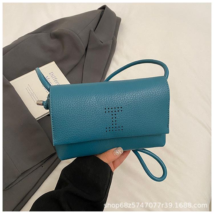 2025 New Simple Niche Design Crossbody Bag Textured Fashion Shoulder Bag Premium Commuter Small Square Bag
