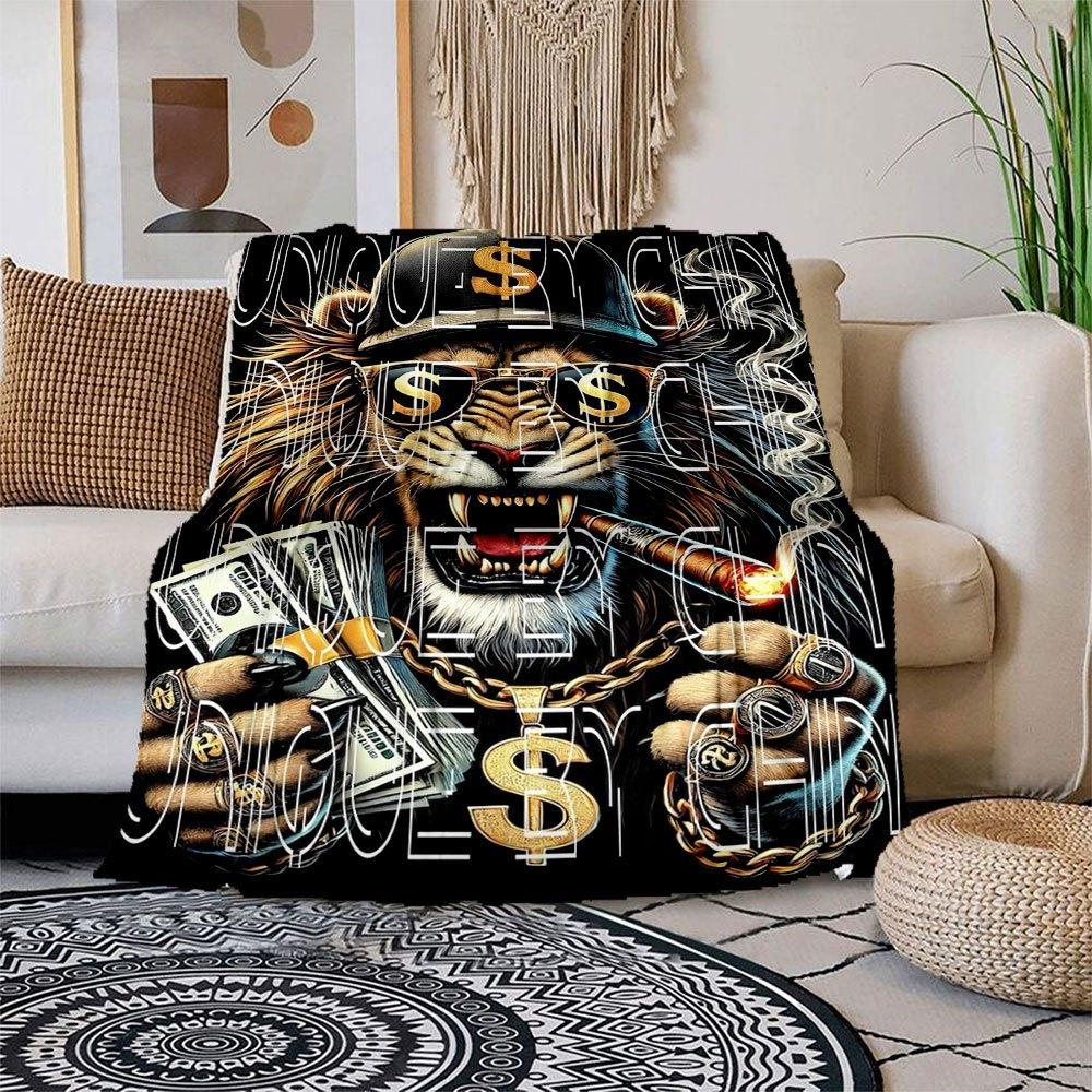 

Wild Luxury: Lion with Cigar & Cash Graphic T-Shirt Blanket Flannel Throw Blanket for Sofa, Bed, Travel, Camping, Office 100x150cm