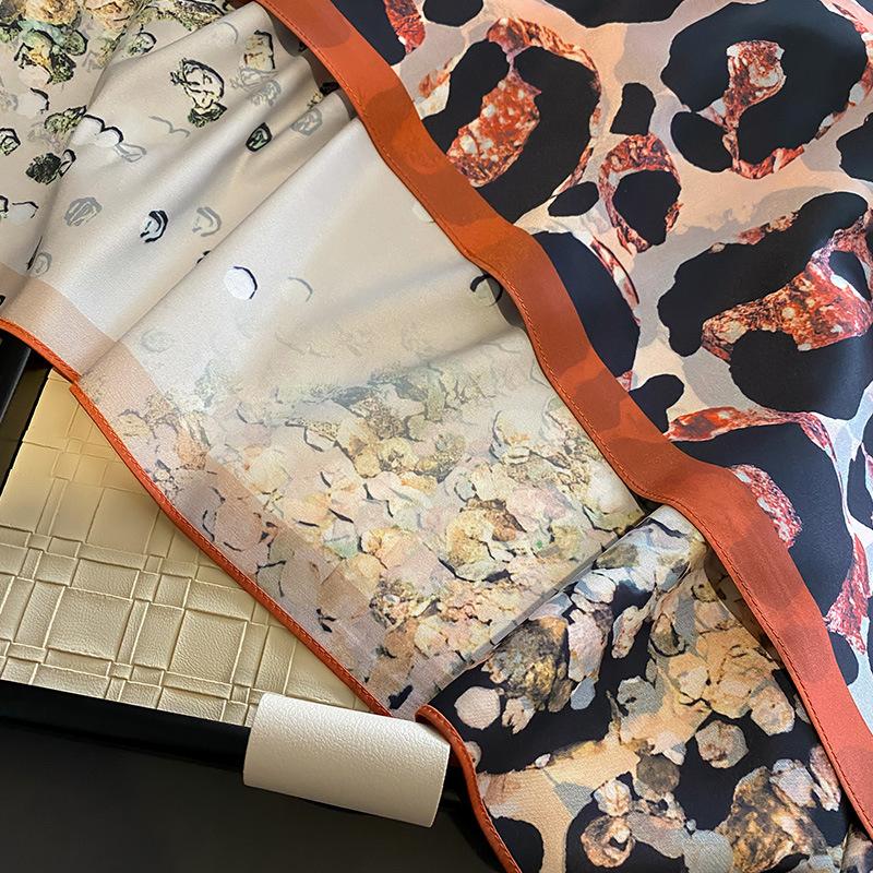 Retro Printed Scarf Scarf New Style Spring and Autumn Summer Exterior Shawl Travel Sun Protection Multi-public Scarf for Women Fashion
