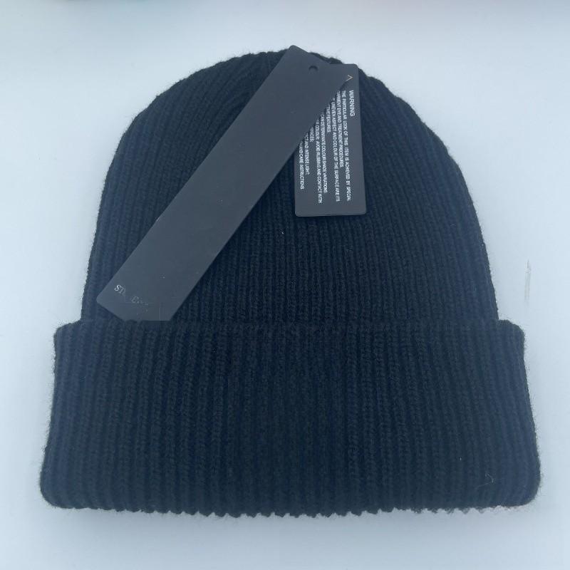 Unisex Elegant Knit Cap Breathable Fabric Winter Autumn Wear Keep Hats Warm