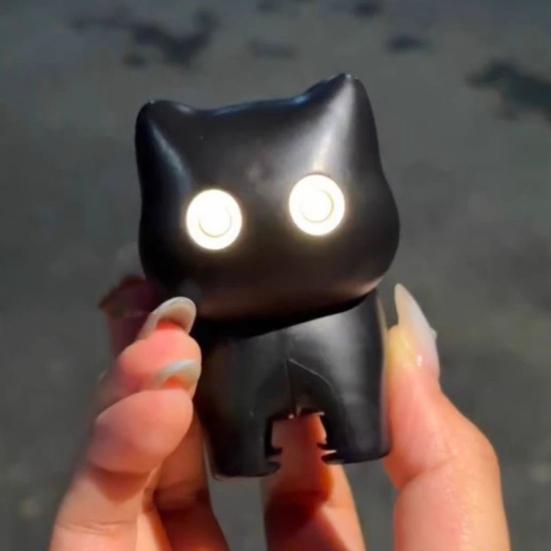 Přívěsek na klíče Kočka Fidget Mini svítilna Klíčenka s LED Mini světlo Přenosný doplněk na tašku Hračka pro úlevu od stresu
