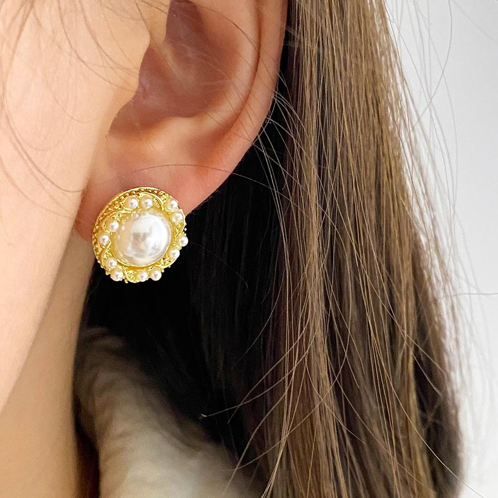 Boucles d'oreilles élégantes de couleur or pour femmes, tempérament blanc, boucles d'oreilles irrégulières, bijoux tendance, cadeaux