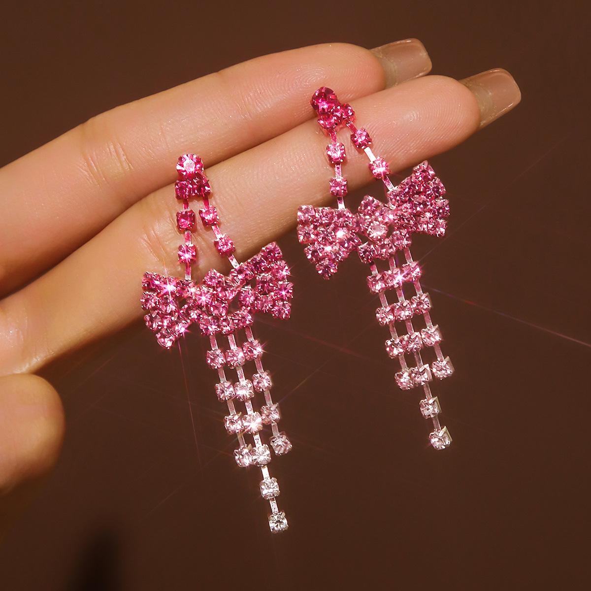 Серьги-кисточки «Любовь-бабочка» с цирконами и бриллиантами, Преувеличенно длинные серьги-пусеты, Серьги, Нишевые серьги в стиле легкой роскоши.