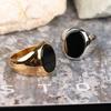 Il più nuovo semplice anello placcato oro con onice nero naturale per anello da donna