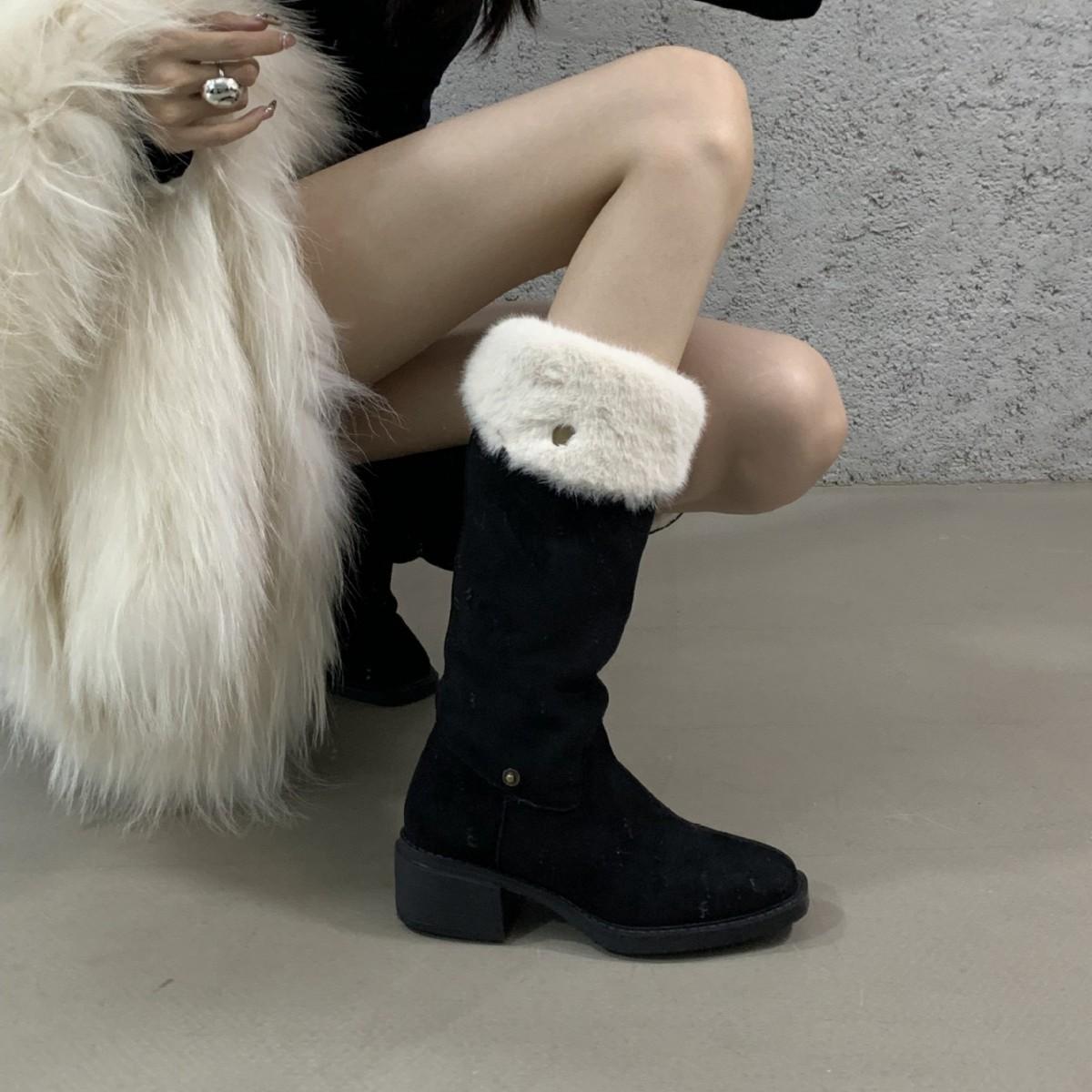 

2025 autumn and winter new round head hairy side zipper thick heel tall tube Martin warm snow female knight boots 39 хакі