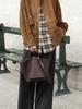 Korb-Tragetasche aus pflanzlich gegerbtem Rindsleder: Runde Ring Schulter Crossbody Tasche