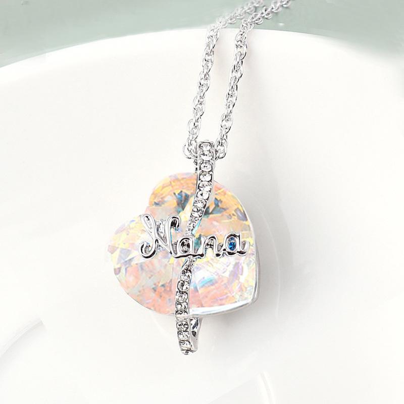 

Новое ожерелье в форме сердца Magic Color Ab Color Crystal Ожерелье любви Женский кулон в форме сердца с английским письмом