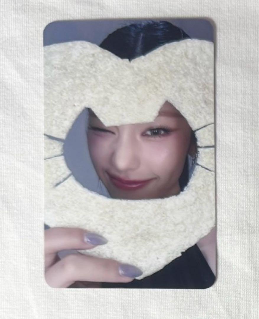 

[Б/У] ITZY Йеджи Аэропорт Makestar Лимитированное издание Рисовый крекер Торговая карта A