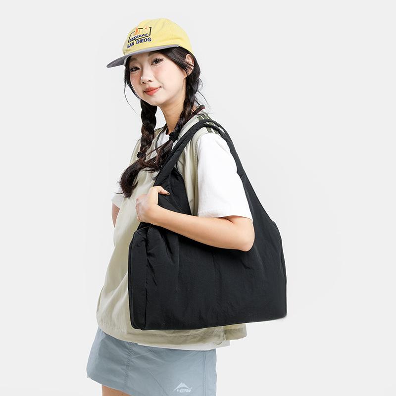 Large capacity bag women's fashion casual simple shoulder underarm bag niche design commuter bag
