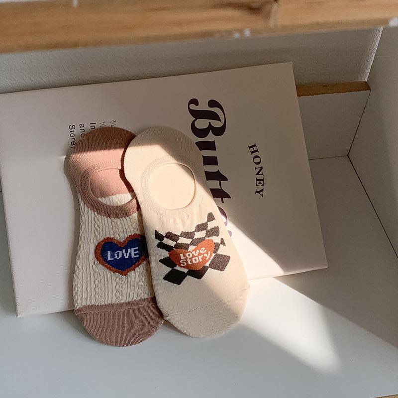 Women's Cartoon Cotton Socks, Breathable and Non-dropping, Short Socks, Shallow-mouthed Silicone Invisible Anti-slip Boat Socks