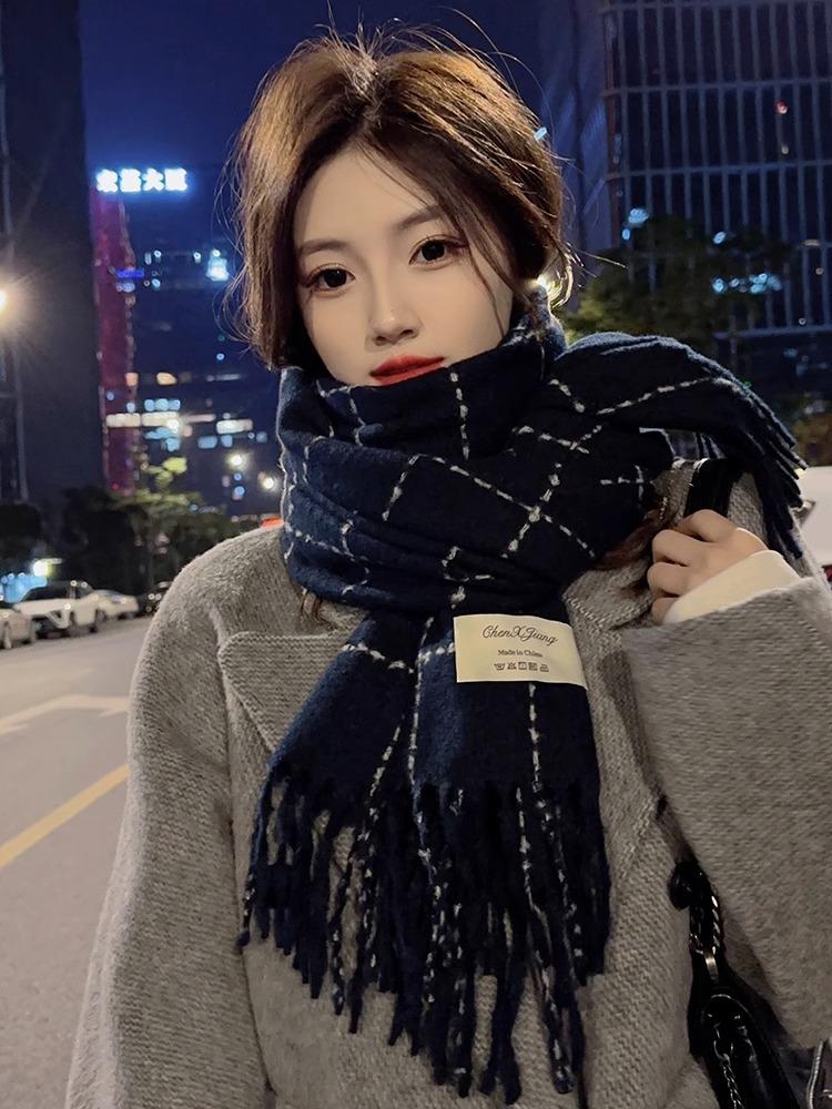 New Scarf Female Winter Korean Version Versatile Internet Celebrity High Sense Plaid Shawl Thickened Warm Scarf Student