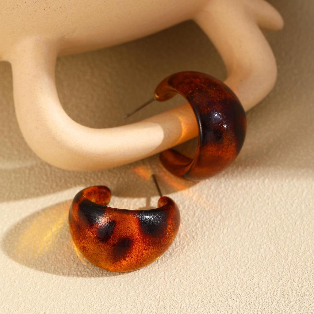 Retro European & American CCB Earring Set: Women's Creative Temperament C-shaped & Leopard Print Earrings